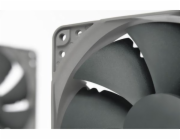 Noctua NF-P12 redux-1300, skříňový ventilátor