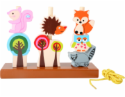 small foot Nasazování a provlékání lesní zvířátka