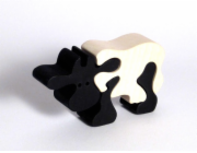 Fauna Dřevěné vkládací puzzle z masivu kráva černá