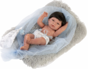 Llorens  73803 Vinylová panenka Nico 40 cm s šedým měkkým polštářkem a modrou plenkou cuddly dou