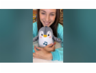 Mattel FP MUSICAL PENGUIN KIWAKI HNC10 WB1