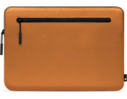 Incase Compact Sleeve s Flight Nylon s Incase Zip Tag pro MacBook Pro (13 2022-2012) a MacBook Air (13 2022-2018) – Cognac Amber