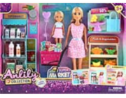 Set panenky a holčičky s nákupním vozíkem v supermarketu