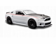 Maisto Ford Mustang Street Racer bílý kompozitní model v měřítku 1:24