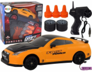 LeanToys Dálkově ovládané sportovní auto R/C 1:24 žlutá s vyměnitelnými koly