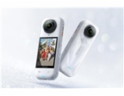Insta360 X5 akční kamera, bílá, 8K 360° video, triple AI čip, vodotěsnost do 15 m, 6osá stabilizace, 2400 mAh baterie