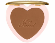 Revlon TOO FACED_Born This Way Soft Blur pudr na obličej odstín 04 Deep 4,8 g