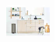 Brabantia pedálový odpadkový koš NewIcon 30 l Platinum
