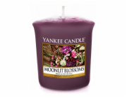Svíčka Yankee Candle, Květiny ve svitu měsíce, 49 g