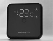 Honeywell Home DT3, Programovatelný drátový termostat, 7denní program, černá