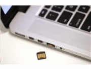 YubiKey 5 Nano USB YubiKey 5 Nano - USB-A, klíč/token s vícefaktorovou autentizaci, podpora OpenPGP a Smart Card (2FA)